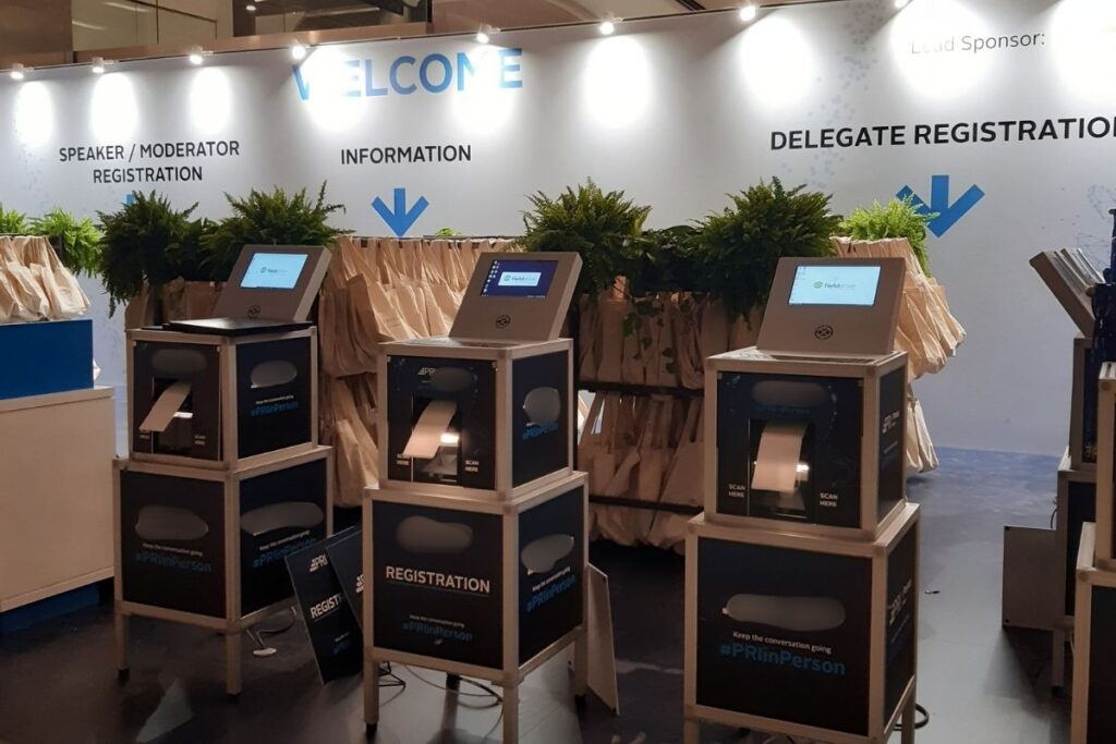 Delegate registration and check-in at a conference in Spain