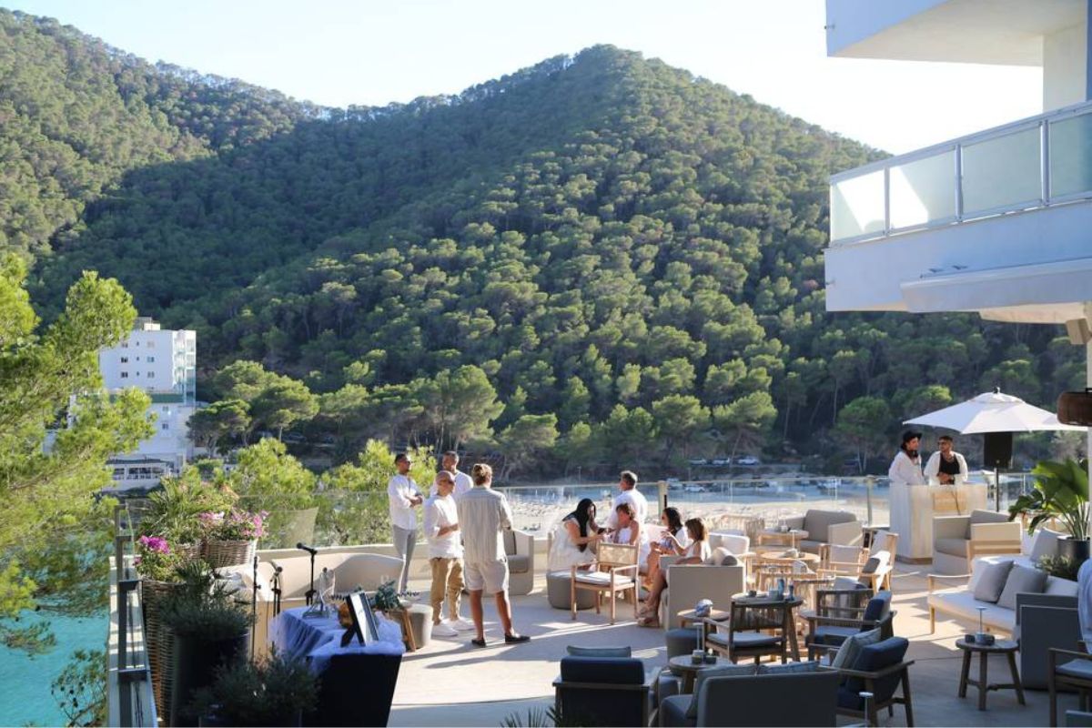 A hotel terrace reworked for an informal gathering at a corporate offsite